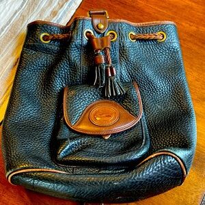 Vintage Dooney & Burke - Bucket Bag - Black and Tan Pebble